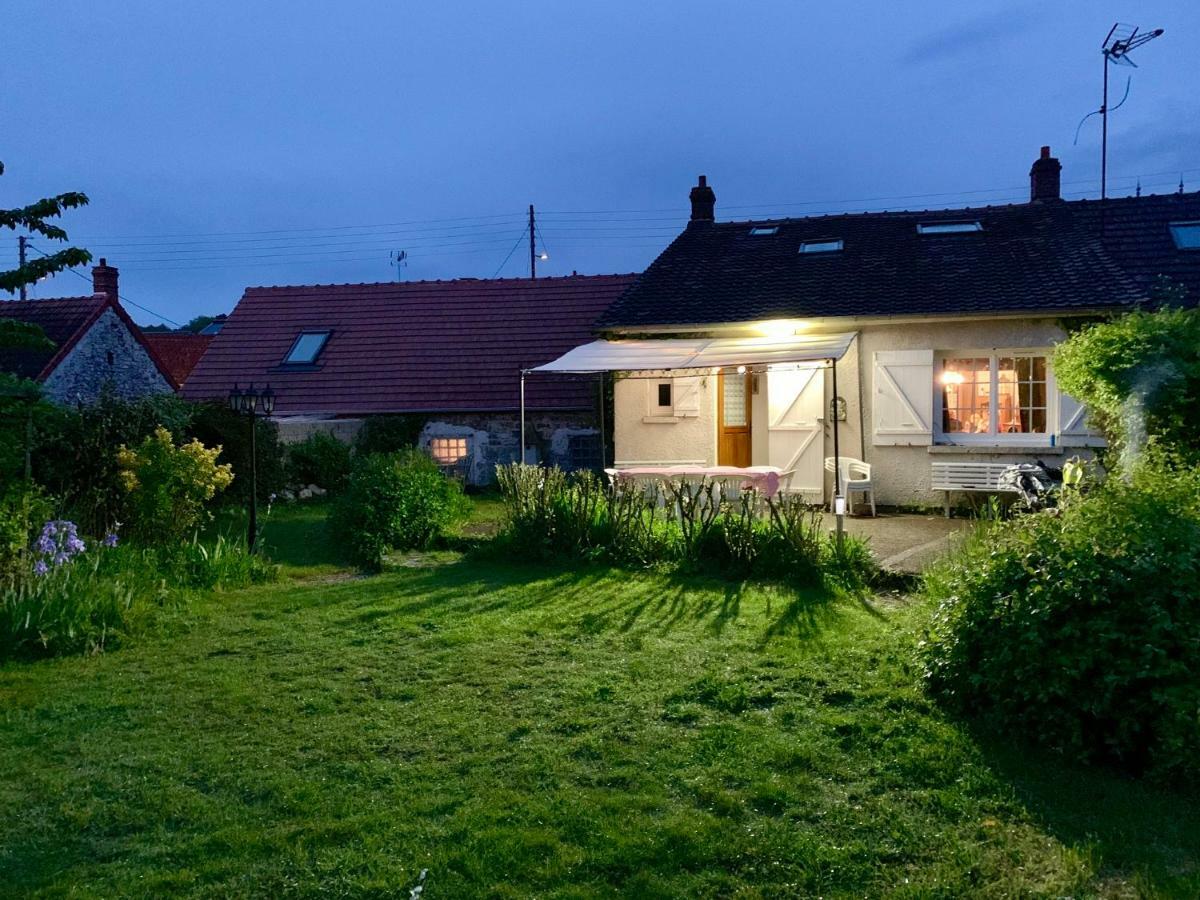 Willa Chez Madame Titus Ormoy-Villers Zewnętrze zdjęcie